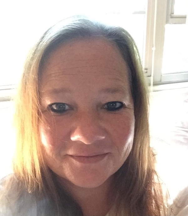 julie-roberts-uom